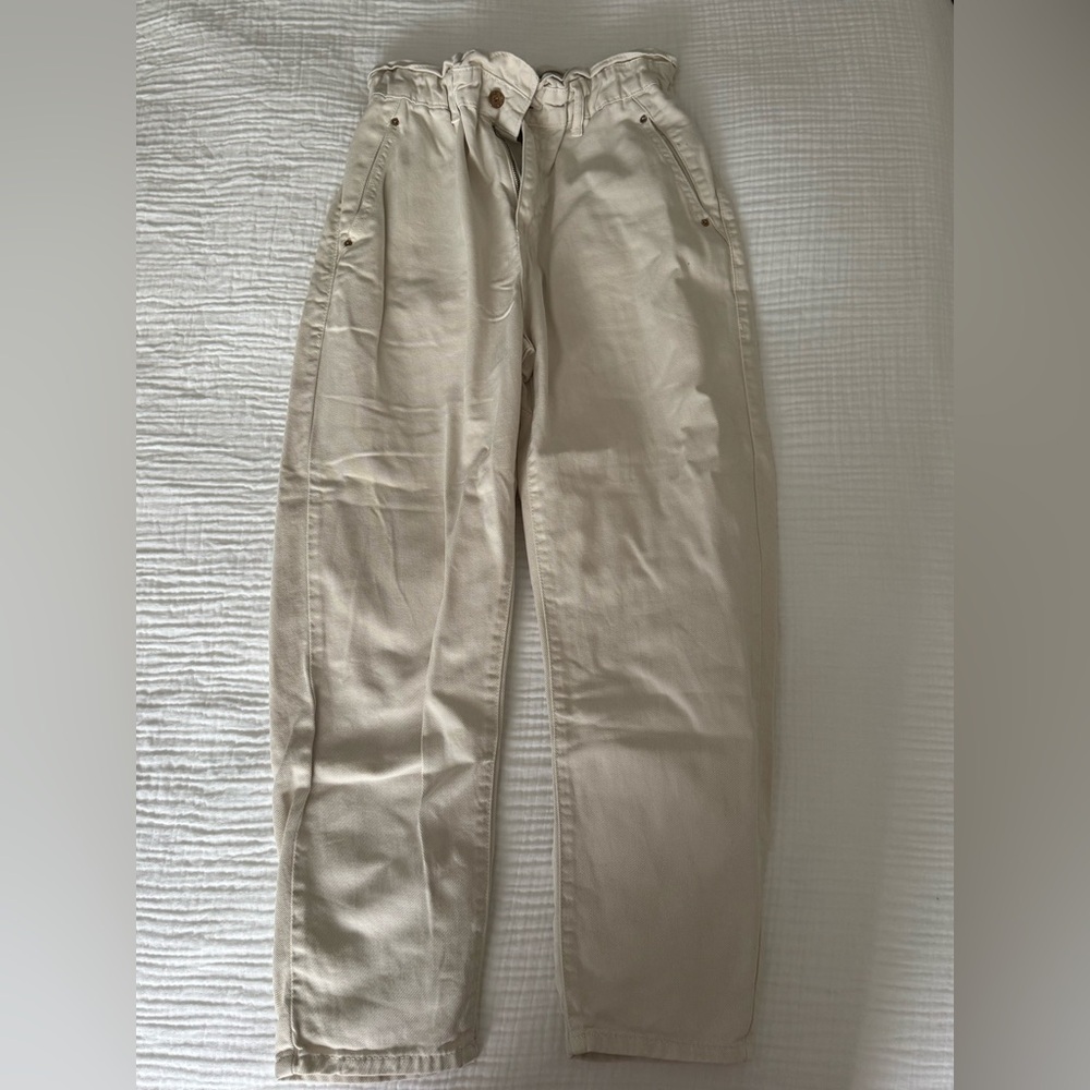 Zara - high waisted paper bag baggy jeans